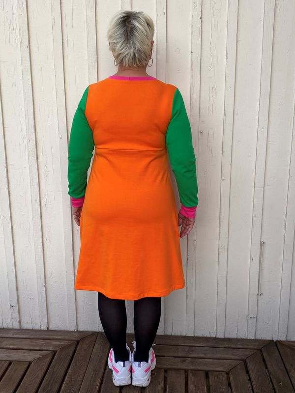 Stille for lenge❤️ jerseykjole_oransje/grønn/rosa