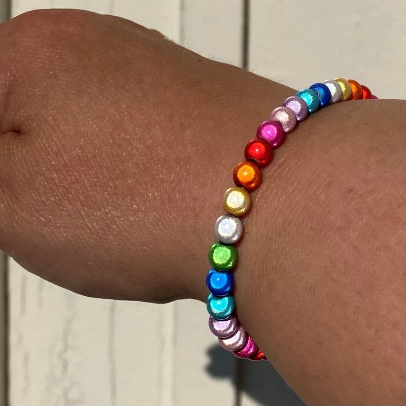 6 mm perler armbånd_Fargerikt